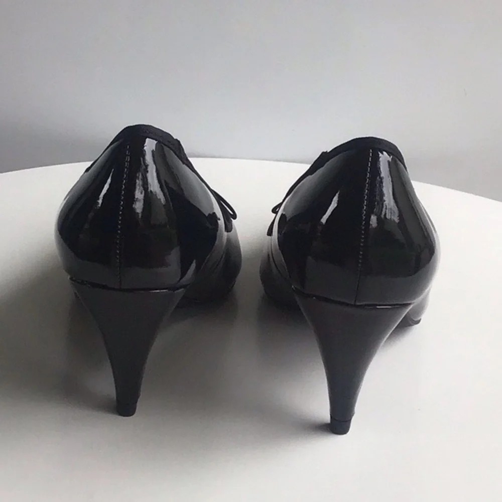 Zara black pointy bow patent heels